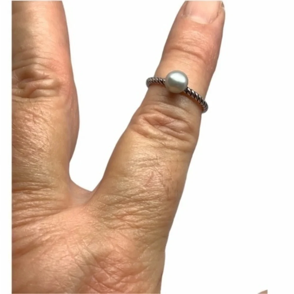 Sterling silver Natural pearl ring size 7